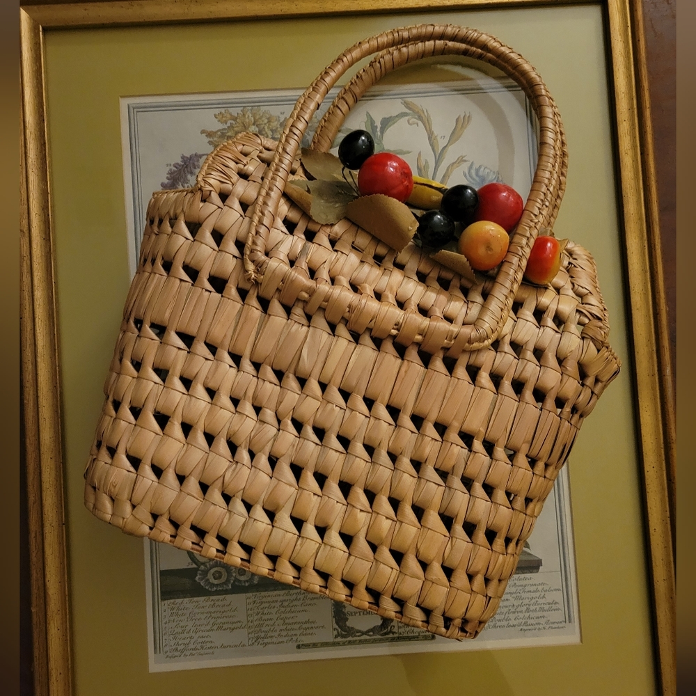 Vintage 70s Wicker Basket Style Purse